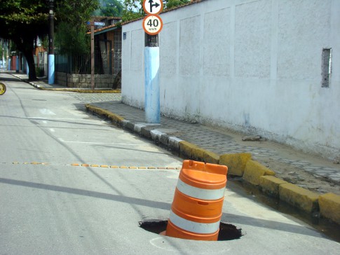 Rua Salvador Corra, Centro, Ubatuba, SP. - Imagem:  RF UbaWeb