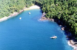 Ilha Anchieta - Praia de Leste - Ubatuba - SP - Foto: Paulo Roberto de Moraes